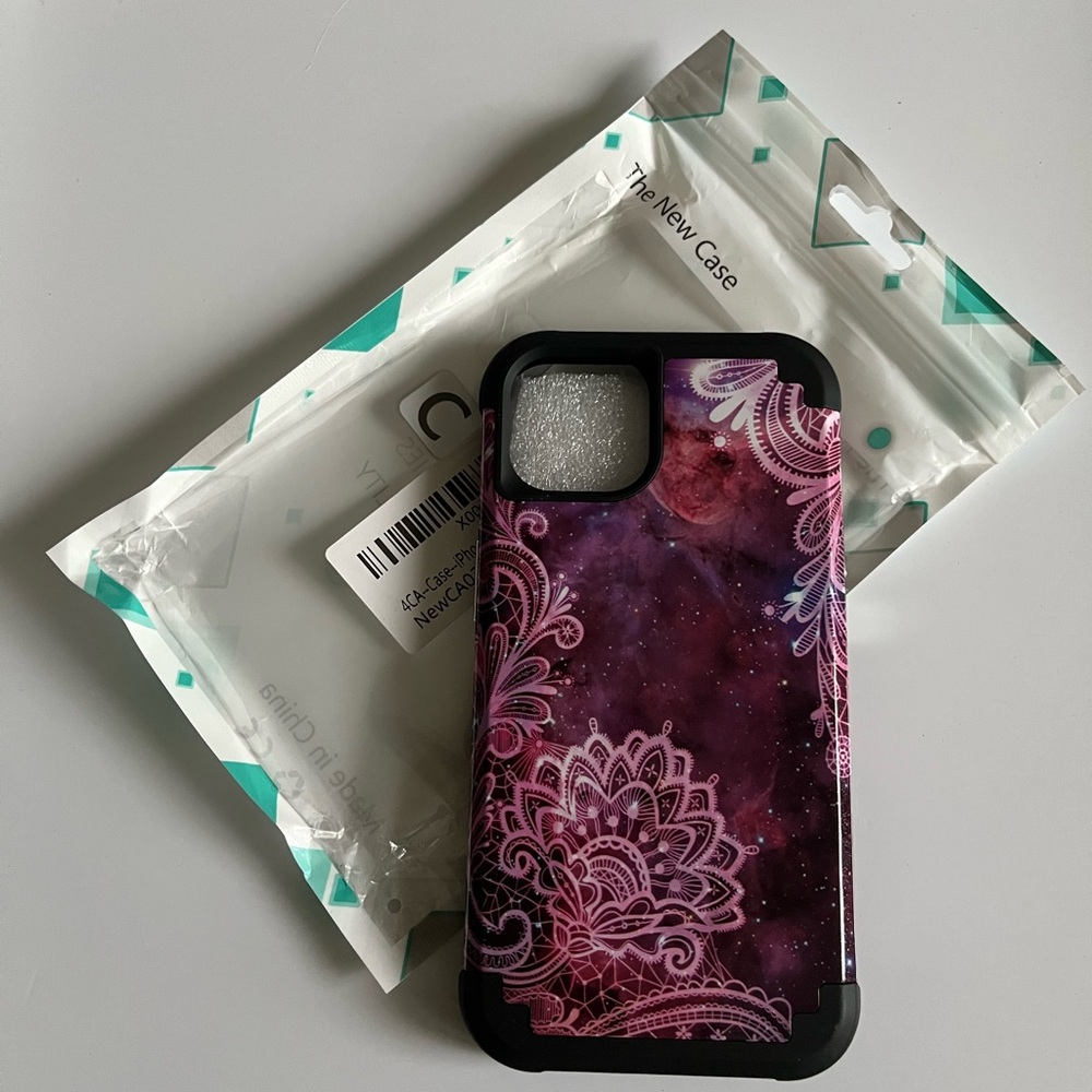 Mandala Cell Phone Case For iPhone 13 & iPhone 14 NWT